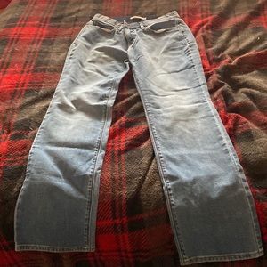Womens Levi jeans
